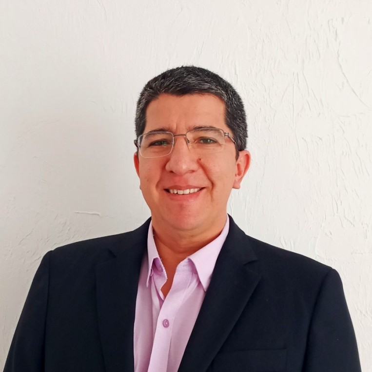 Leonardo López Fundador Ceclaf Consultor 30 años de Experiencia